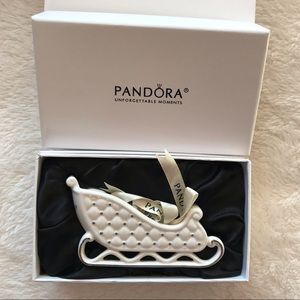 Limited Edition Pandora 2014 Sleigh Ornament NWT